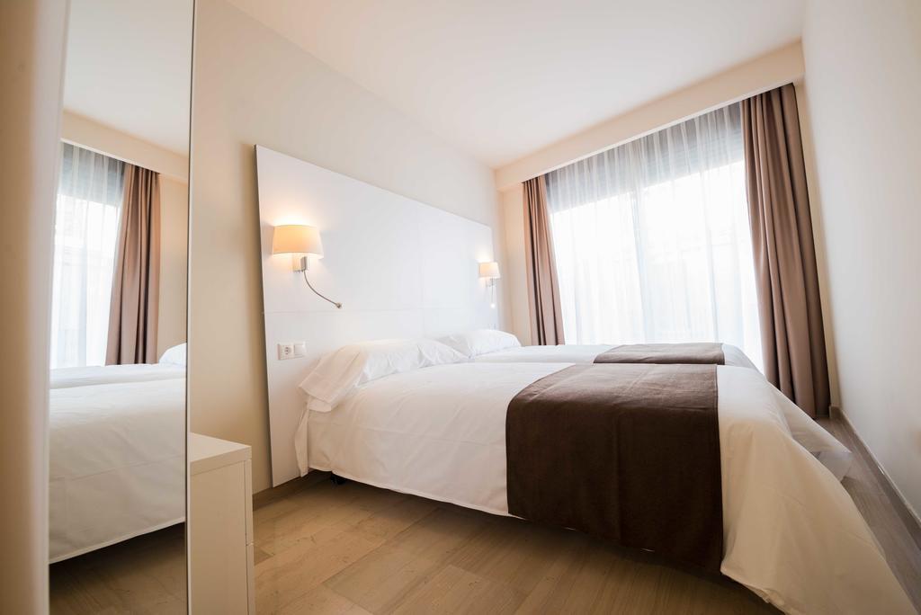 לאידה Apartaments Peronel.La מראה חיצוני תמונה